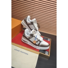 Louis Vuitton Trainer Sneaker